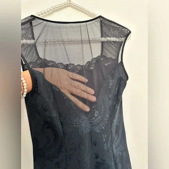 Victoria's Secret black lace lined floor length slit dress Size S - Picture 8 of 11
